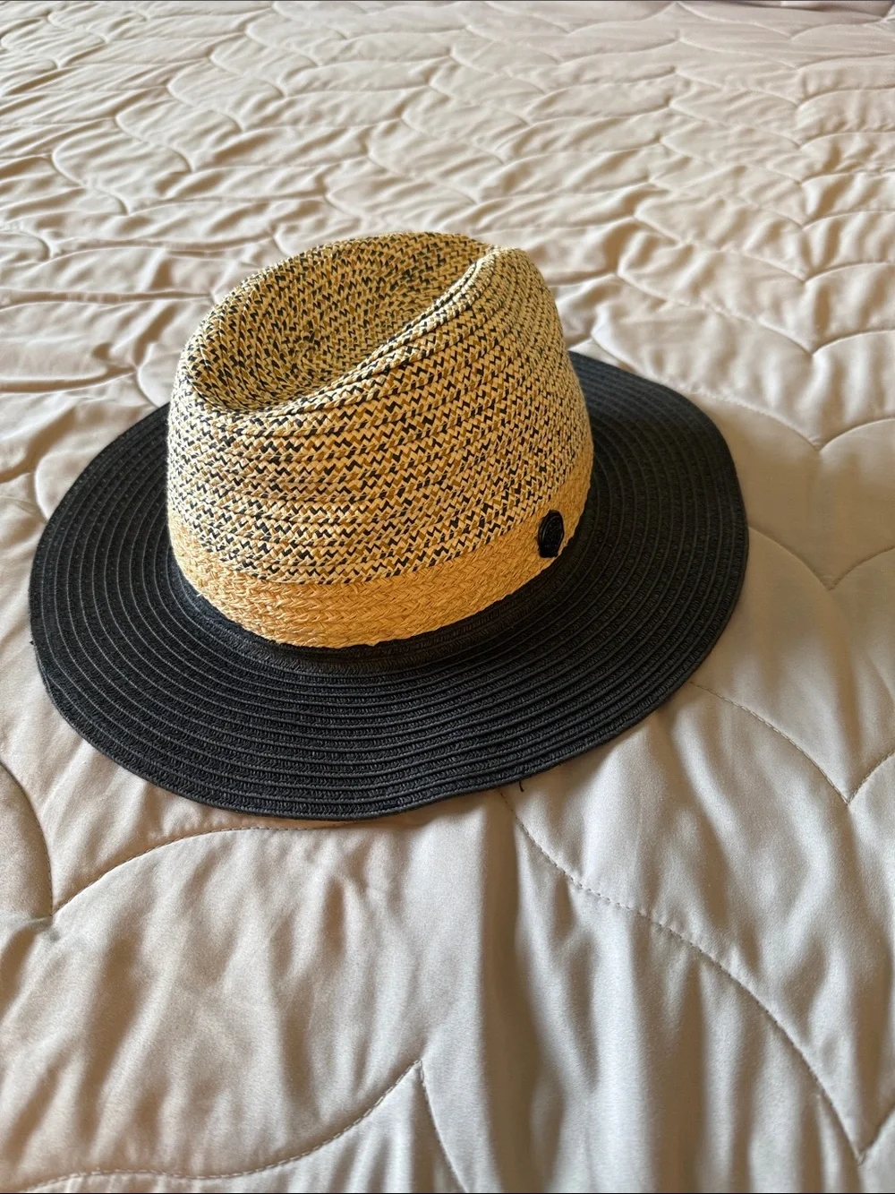 Vince Camuto Adjustable Black and Natural Straw-like Fabric Wide-Brim Fedora